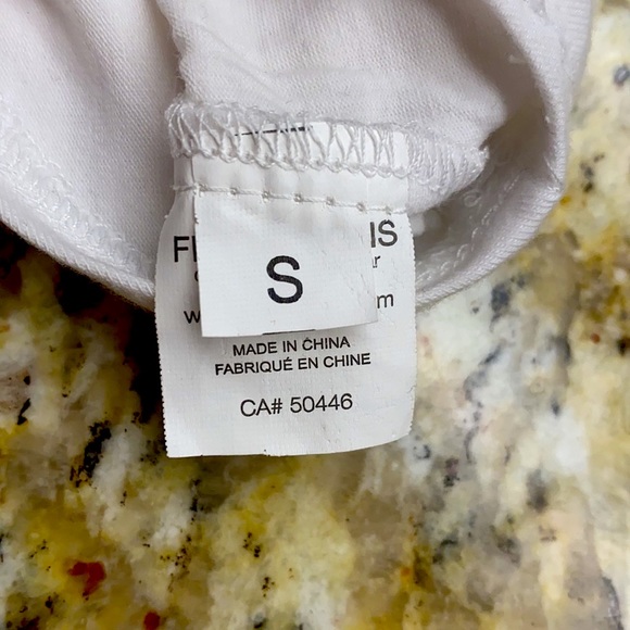 🌸 Flower Dog Shirt 🌺 - Picture 3 of 4